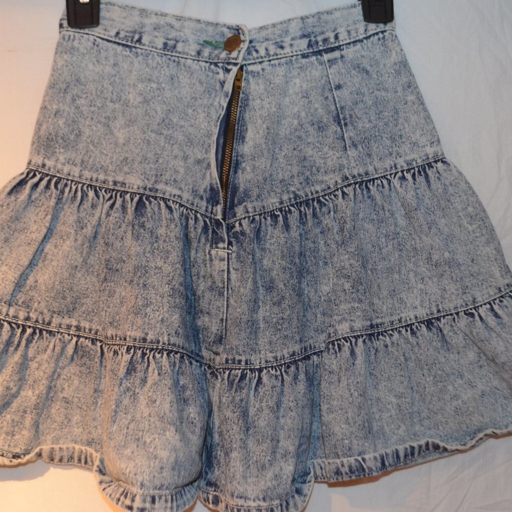 Vintage Bongo Short Tiered Skirt Denim Acid Wash Zip sz 1 JR - Picture 1 of 3